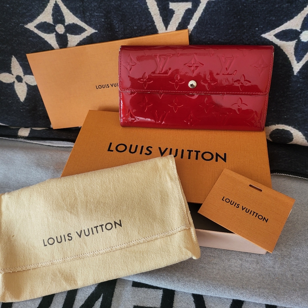 Louis Vuitton red vernis long wallet